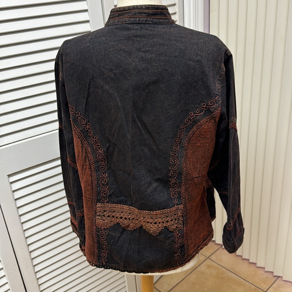 Flashback Embroidered Jacket Size L - Picture 3 of 4